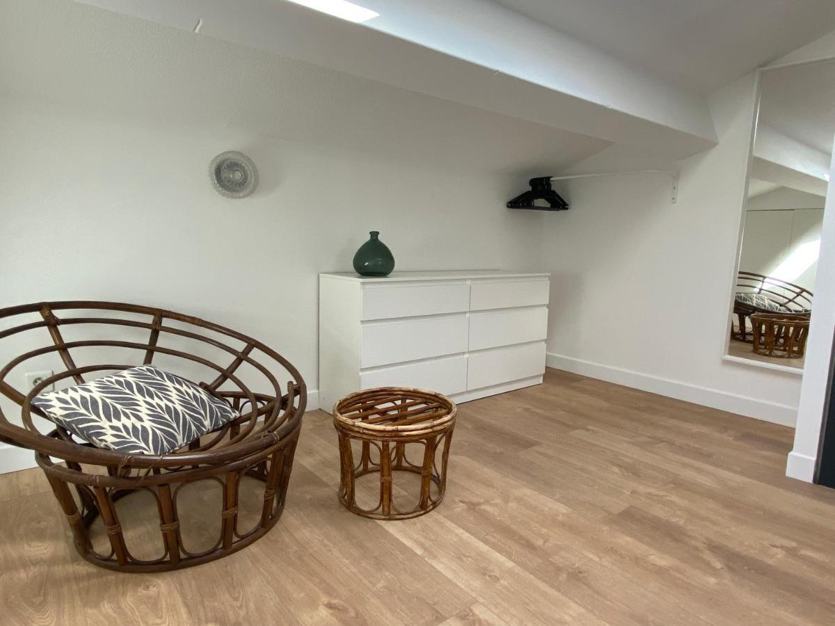 La - Sleep In Appartement *